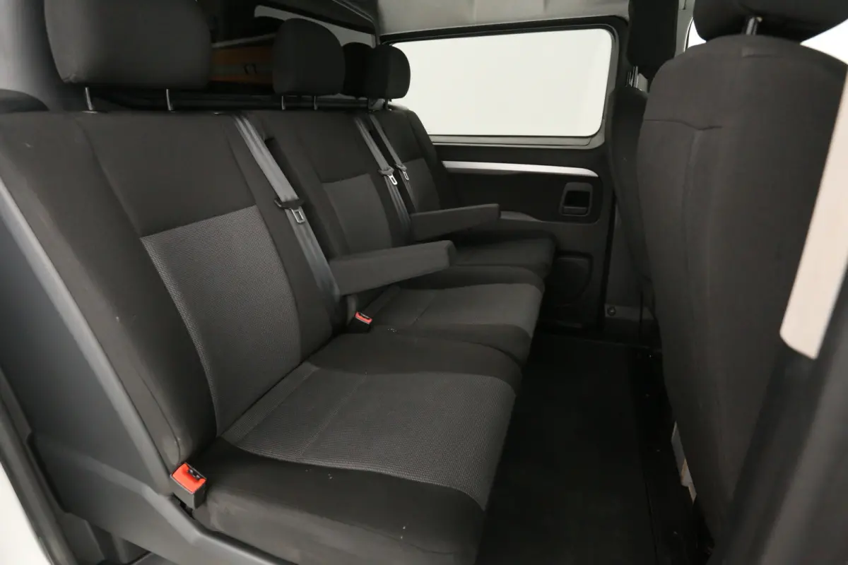 2.0 BlueHDI L3H1 | Marge | Dubbele Cabine | Clima | Cruise | Carplay | Navi | Trekhaak