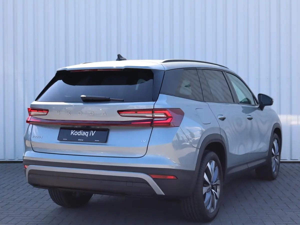 1.5 TSI 204pk PHEV Business Edition Plus | Panoramadak | 19" velgen