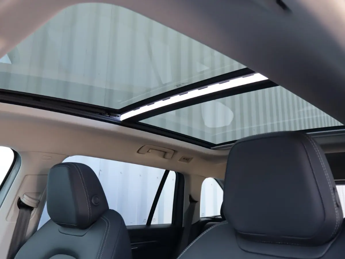 1.5 TSI 204pk PHEV Business Edition Plus | Panoramadak | 19" velgen