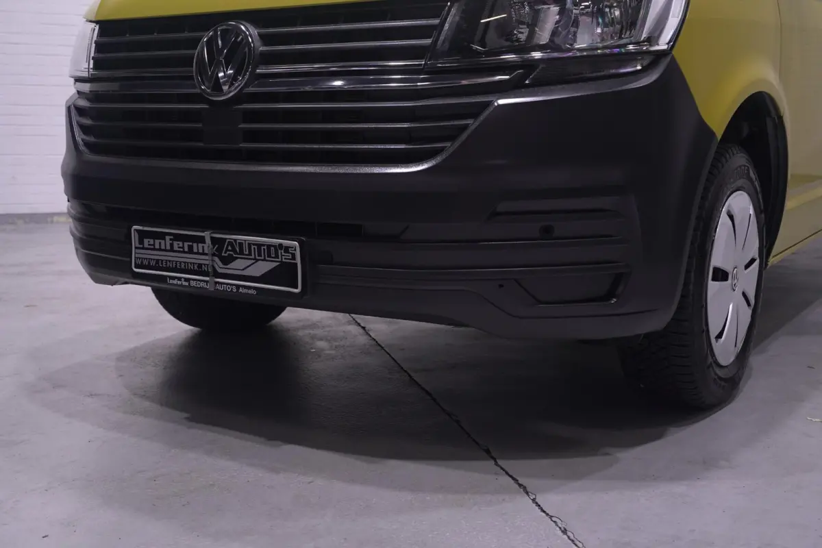 2.0 TDI 110 pk L2H1 Airco, Apple Carplay, Camera, Cruise Control, Laadruimte Pakket, PDC V+A, 3-Zits