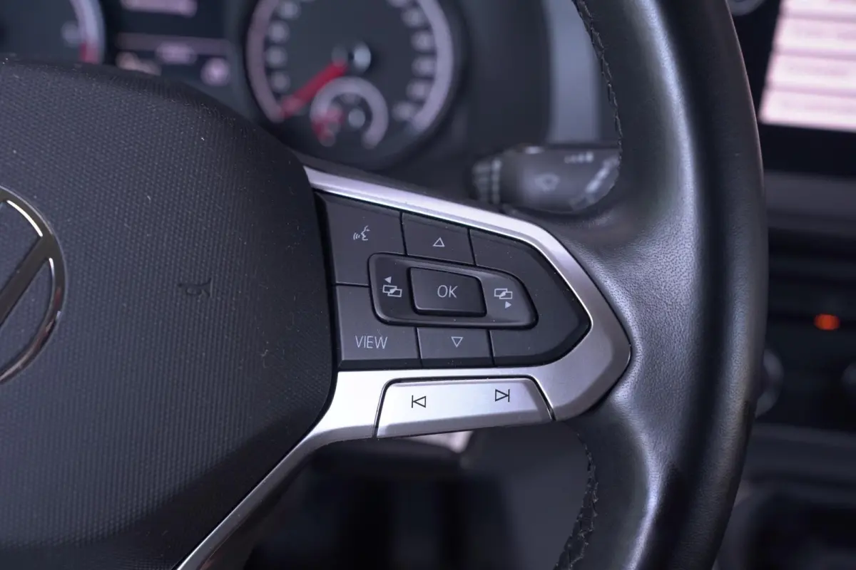 2.0 TDI 110 pk L2H1 Airco, Apple Carplay, Camera, Cruise Control, Laadruimte Pakket, PDC V+A, 3-Zits
