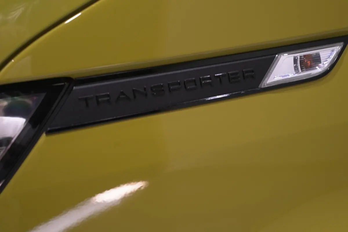 2.0 TDI 110 pk L2H1 Airco, Apple Carplay, Camera, Cruise Control, Laadruimte Pakket, PDC V+A, 3-Zits