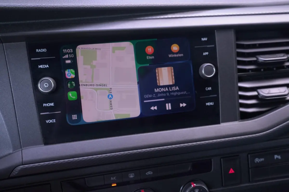 2.0 TDI 110 pk L2H1 Airco, Apple Carplay, Camera, Cruise Control, Laadruimte Pakket, PDC V+A, 3-Zits