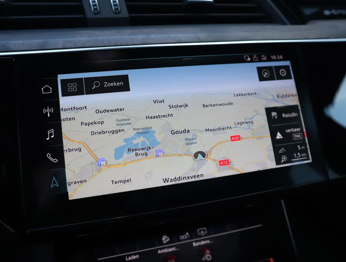 e-tron 55 quattro advanced Pro Line Plus 95 kWh | Pano | Trekhaak | ACC | Leer