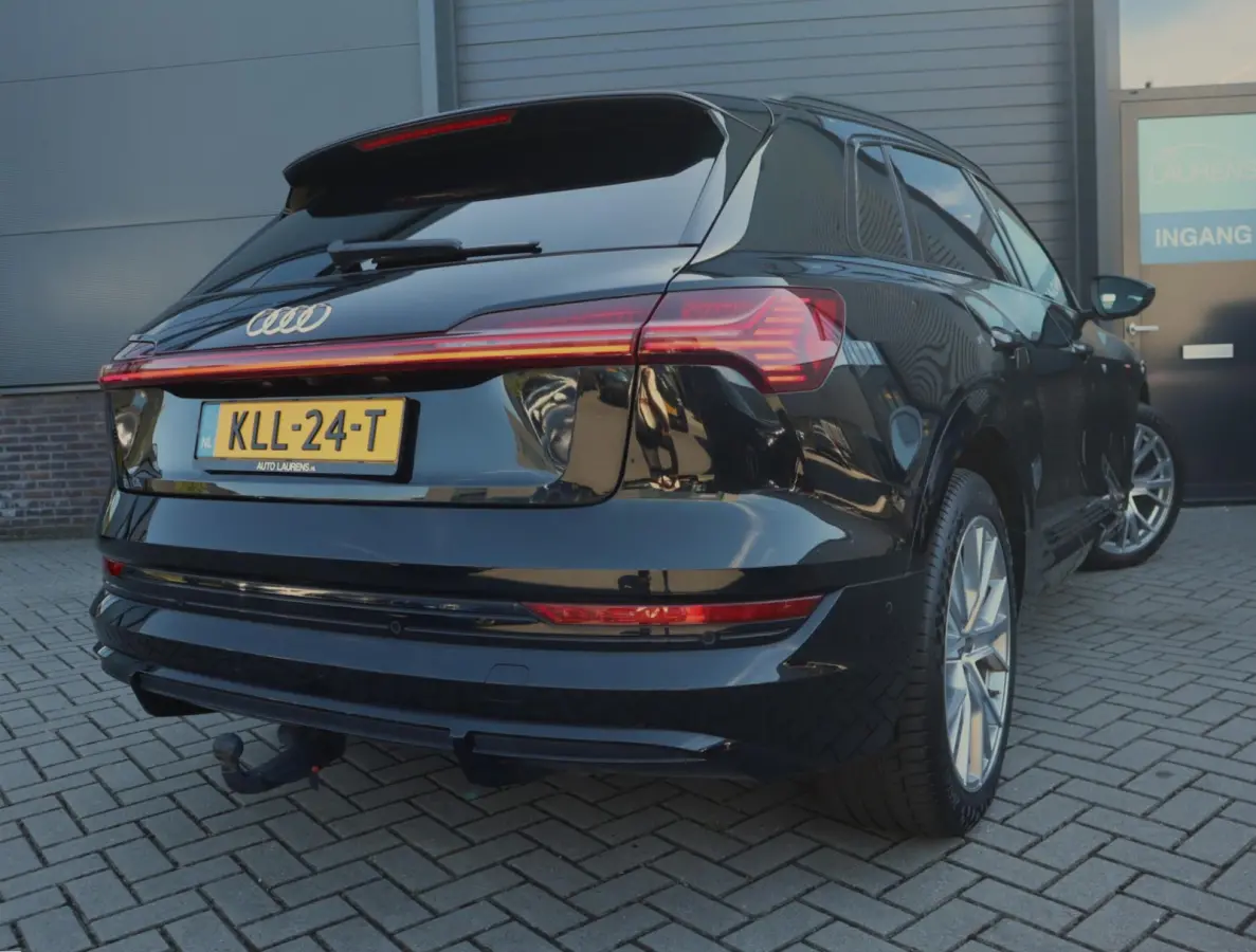 e-tron 55 quattro advanced Pro Line Plus 95 kWh | Pano | Trekhaak | ACC | Leer