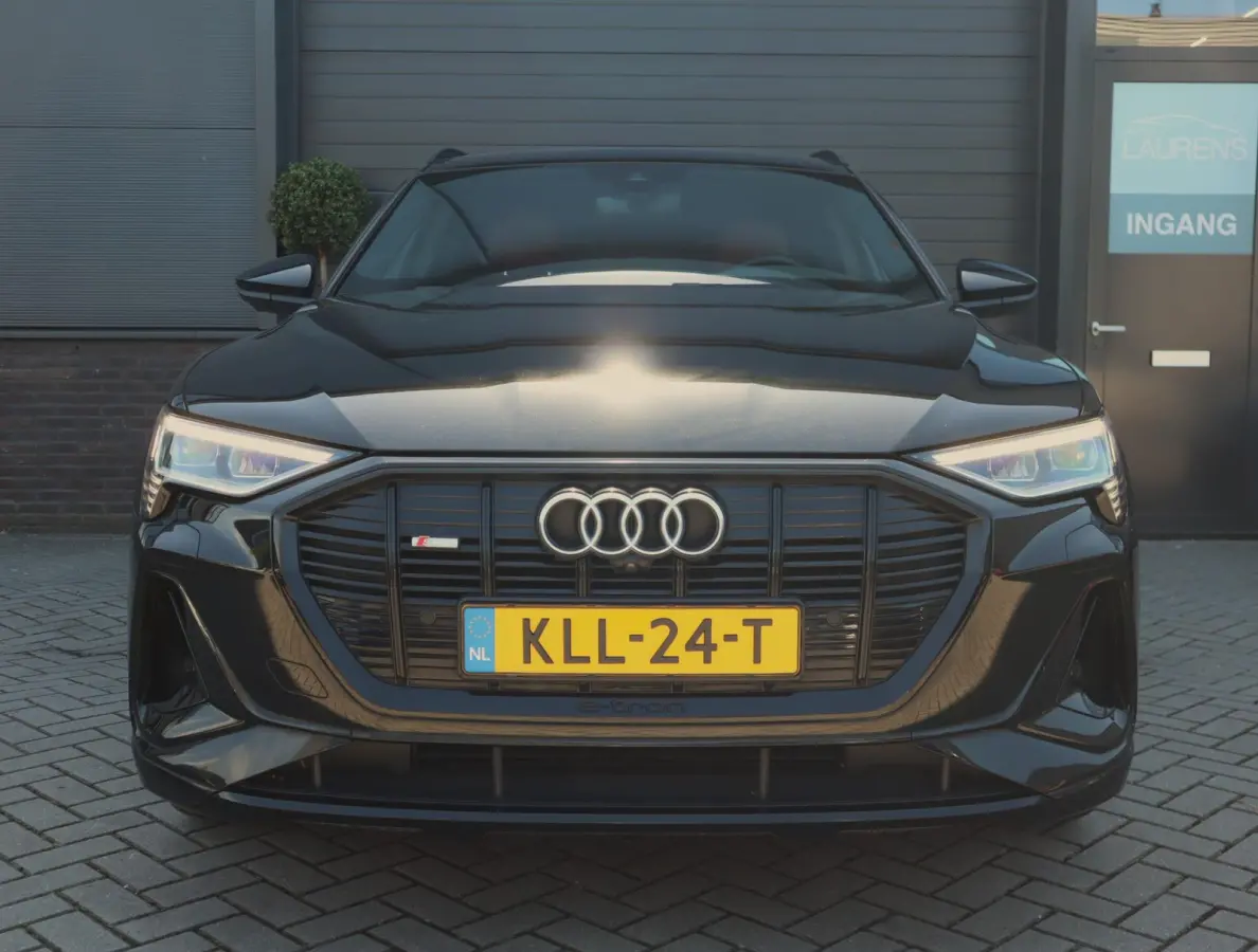 e-tron 55 quattro advanced Pro Line Plus 95 kWh | Pano | Trekhaak | ACC | Leer