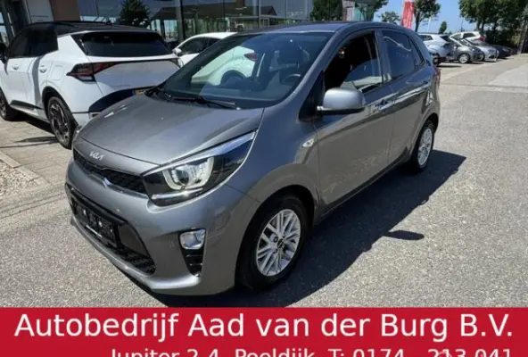 1.0 Dynamic Edition - Stoel & Stuurverwarming, Navigatie via Carplay, Camera achter, Airco, Electr - ramen en spiegels, Deurvergr. met afst.diening, Priveglas, Sport Velgen