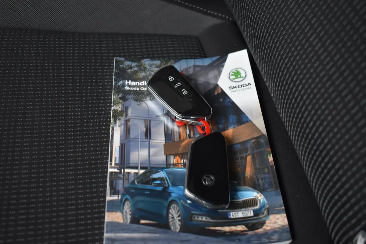 1.0 e-TSI Ambition VirtualCockpit NAVI ECC