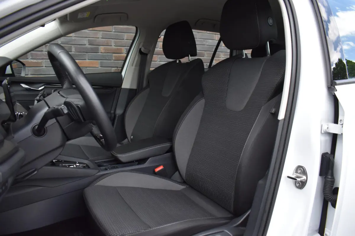 1.0 e-TSI Ambition VirtualCockpit NAVI ECC
