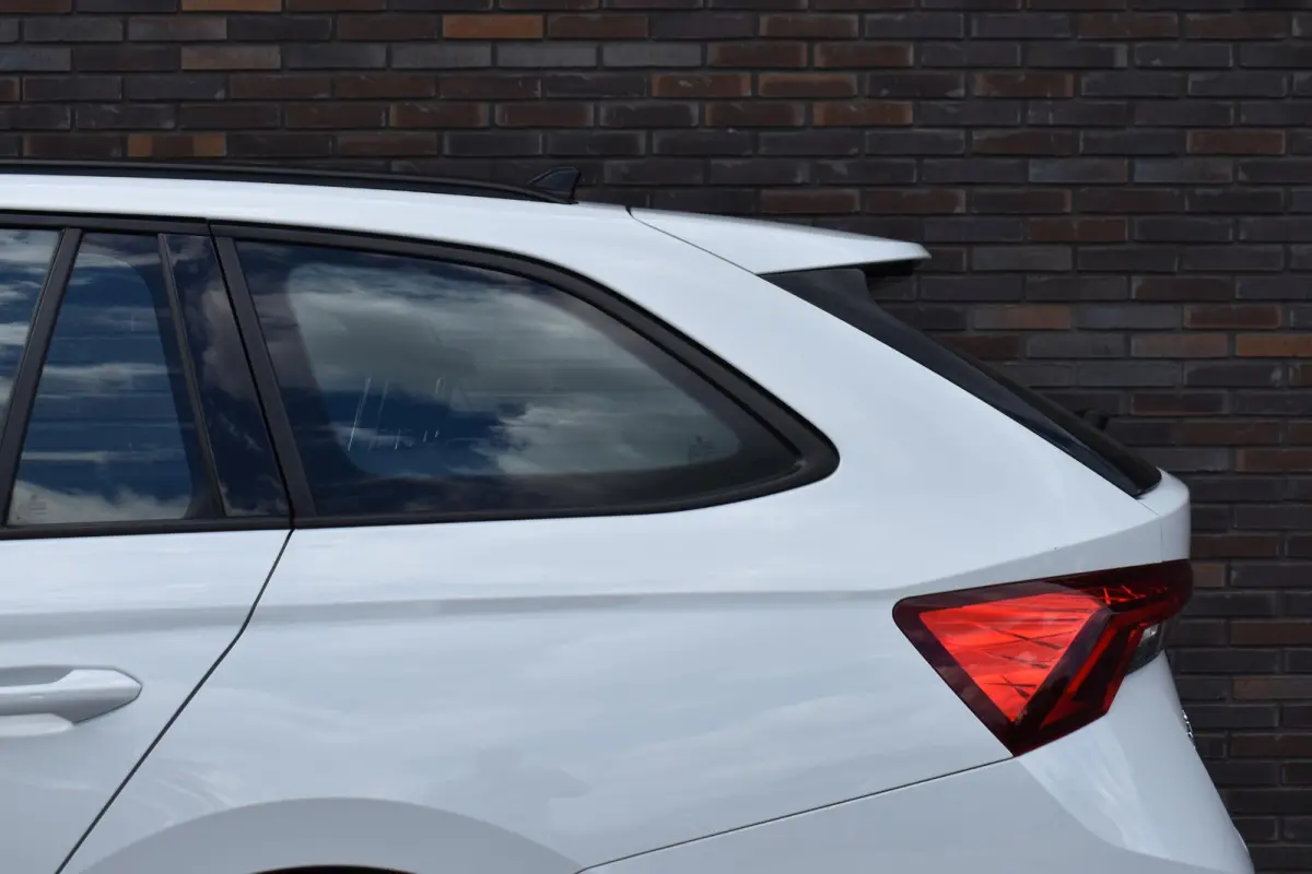 1.0 e-TSI Ambition VirtualCockpit NAVI ECC