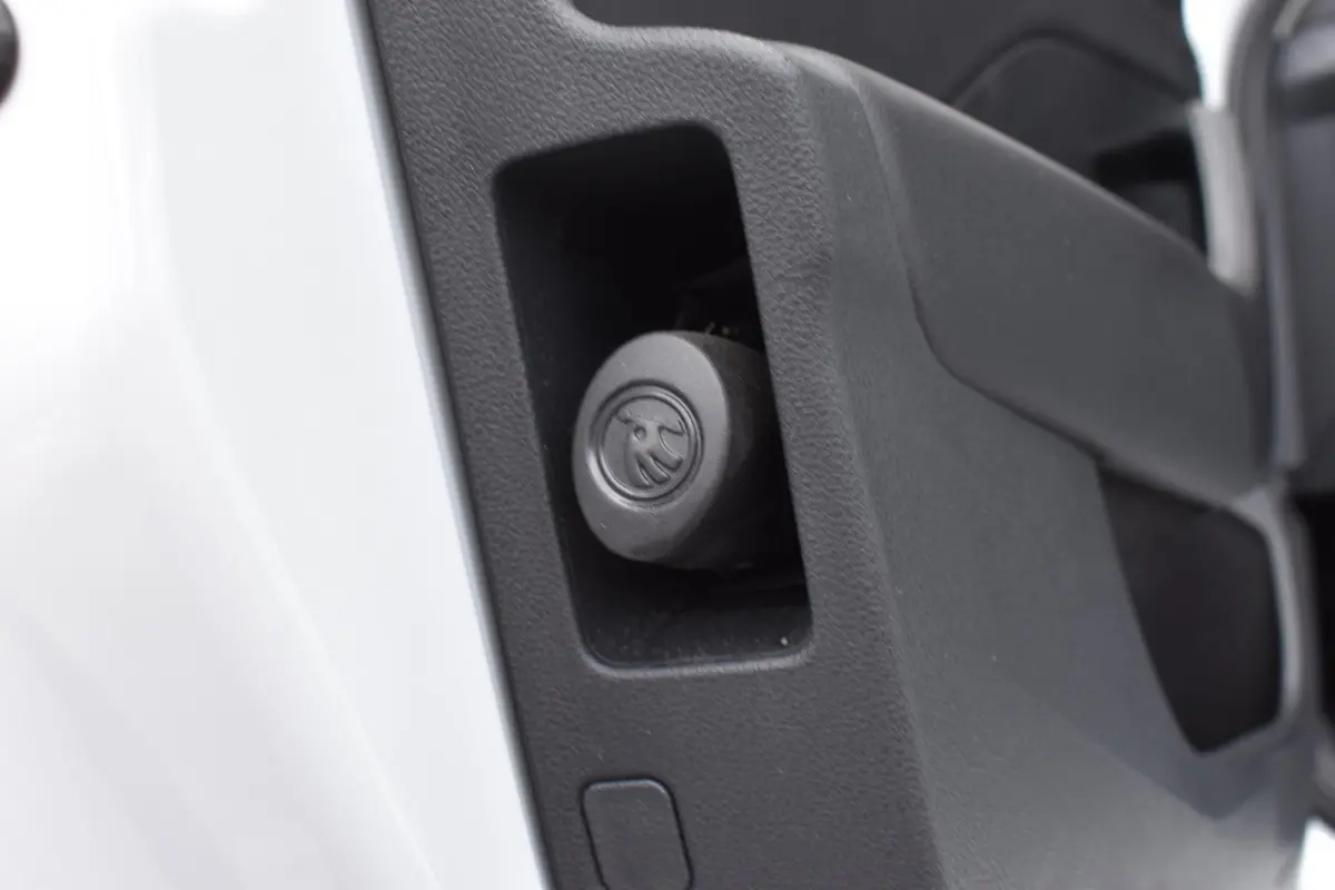 1.0 e-TSI Ambition VirtualCockpit NAVI ECC