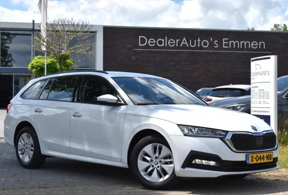 1.0 e-TSI Ambition VirtualCockpit NAVI ECC
