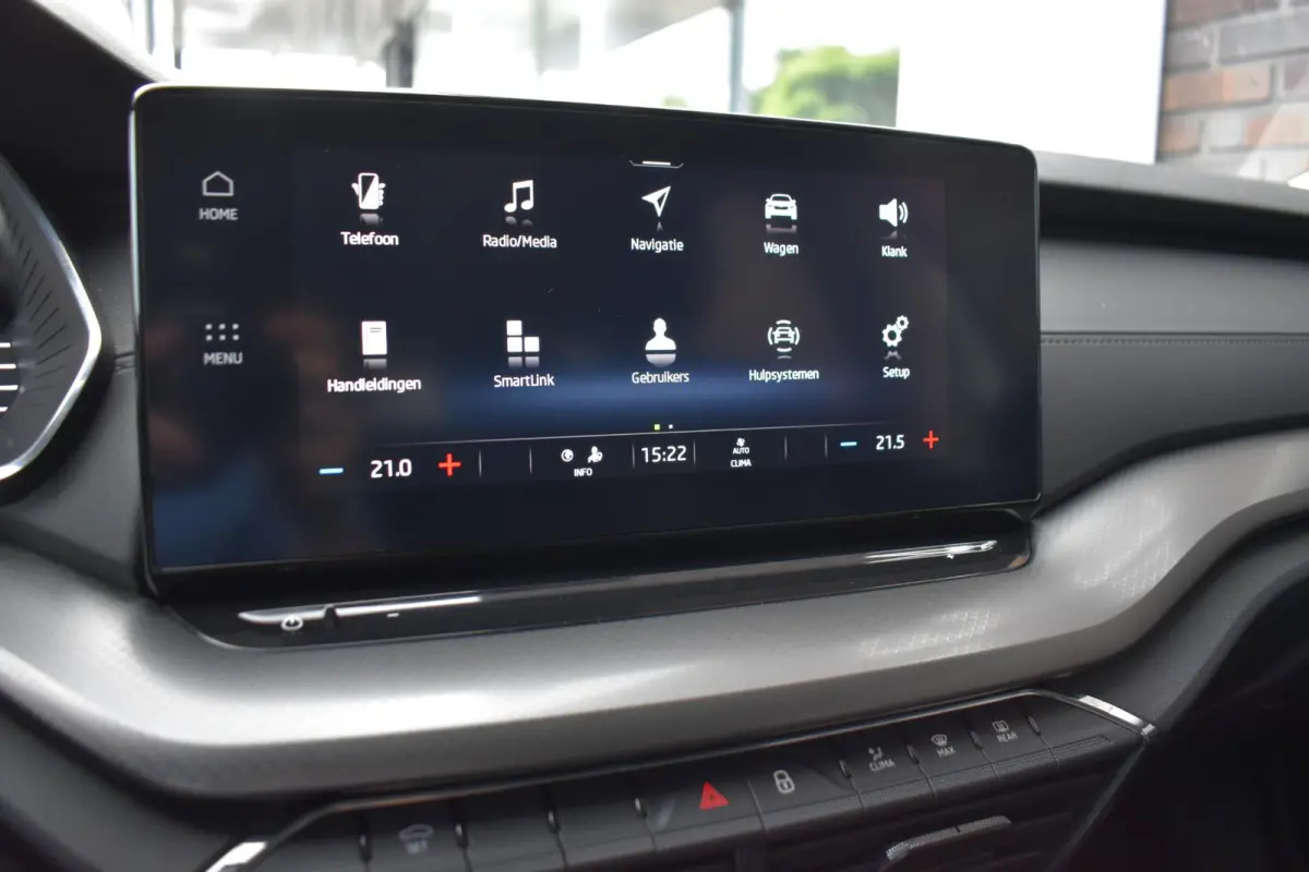 1.0 e-TSI Ambition VirtualCockpit NAVI ECC