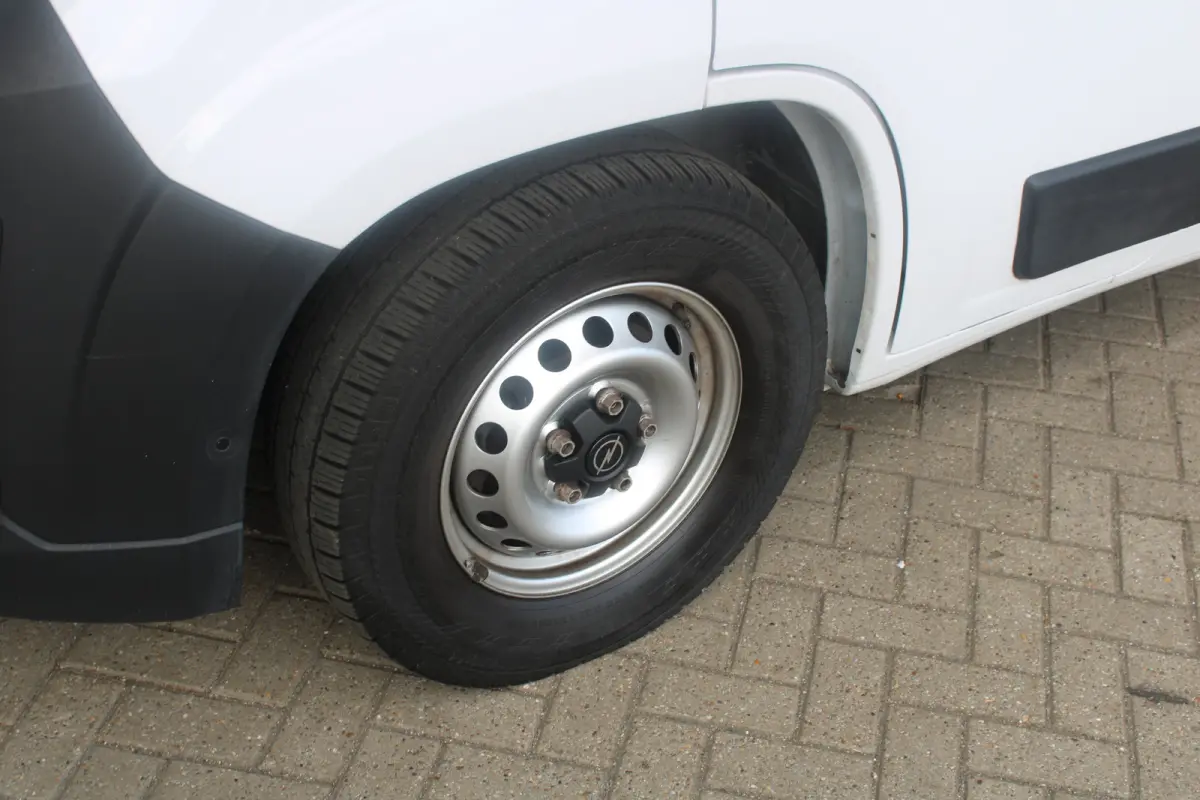 2.2D 140 S&S L3H2 3.5t | Automaat! | Camera | Parkeersensoren | Laadruimtebettimering | Cruise control |