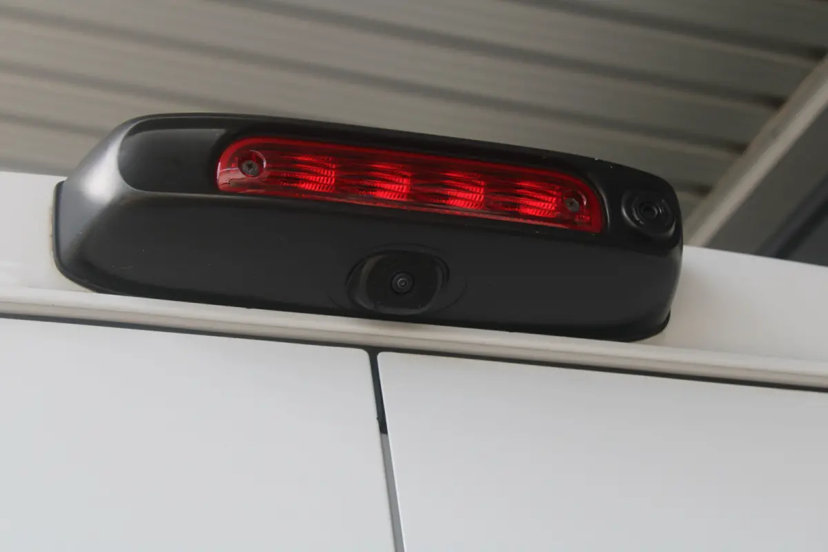 2.2D 140 S&S L3H2 3.5t | Automaat! | Camera | Parkeersensoren | Laadruimtebettimering | Cruise control |
