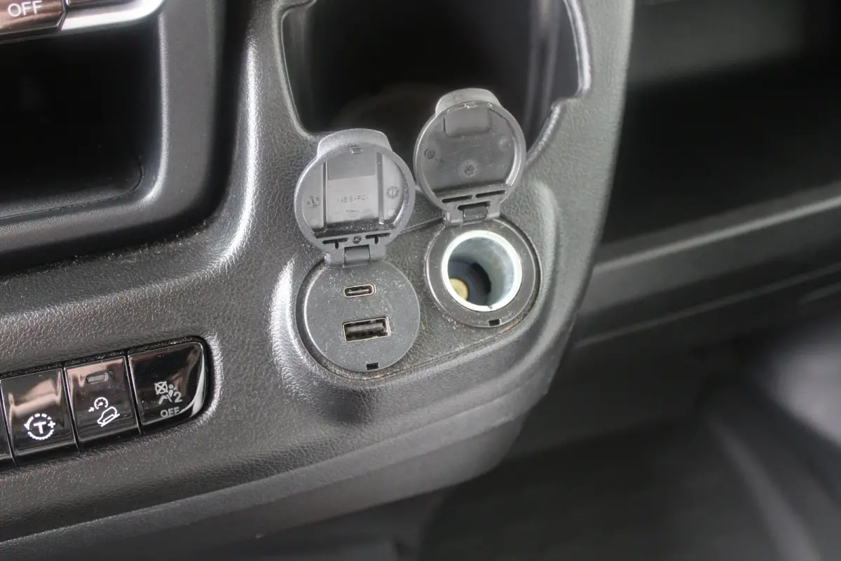 2.2D 140 S&S L3H2 3.5t | Automaat! | Camera | Parkeersensoren | Laadruimtebettimering | Cruise control |