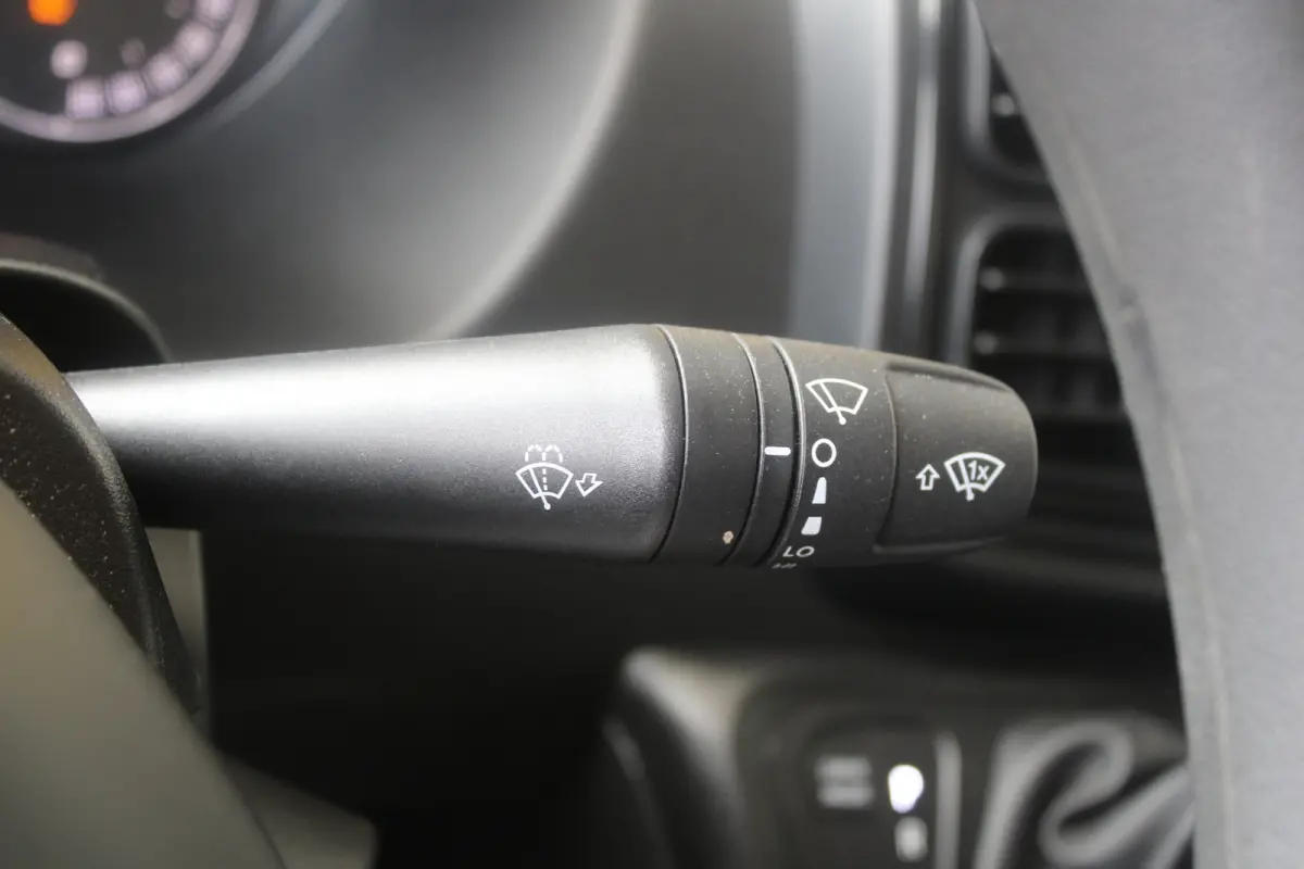 2.2D 140 S&S L3H2 3.5t | Automaat! | Camera | Parkeersensoren | Laadruimtebettimering | Cruise control |