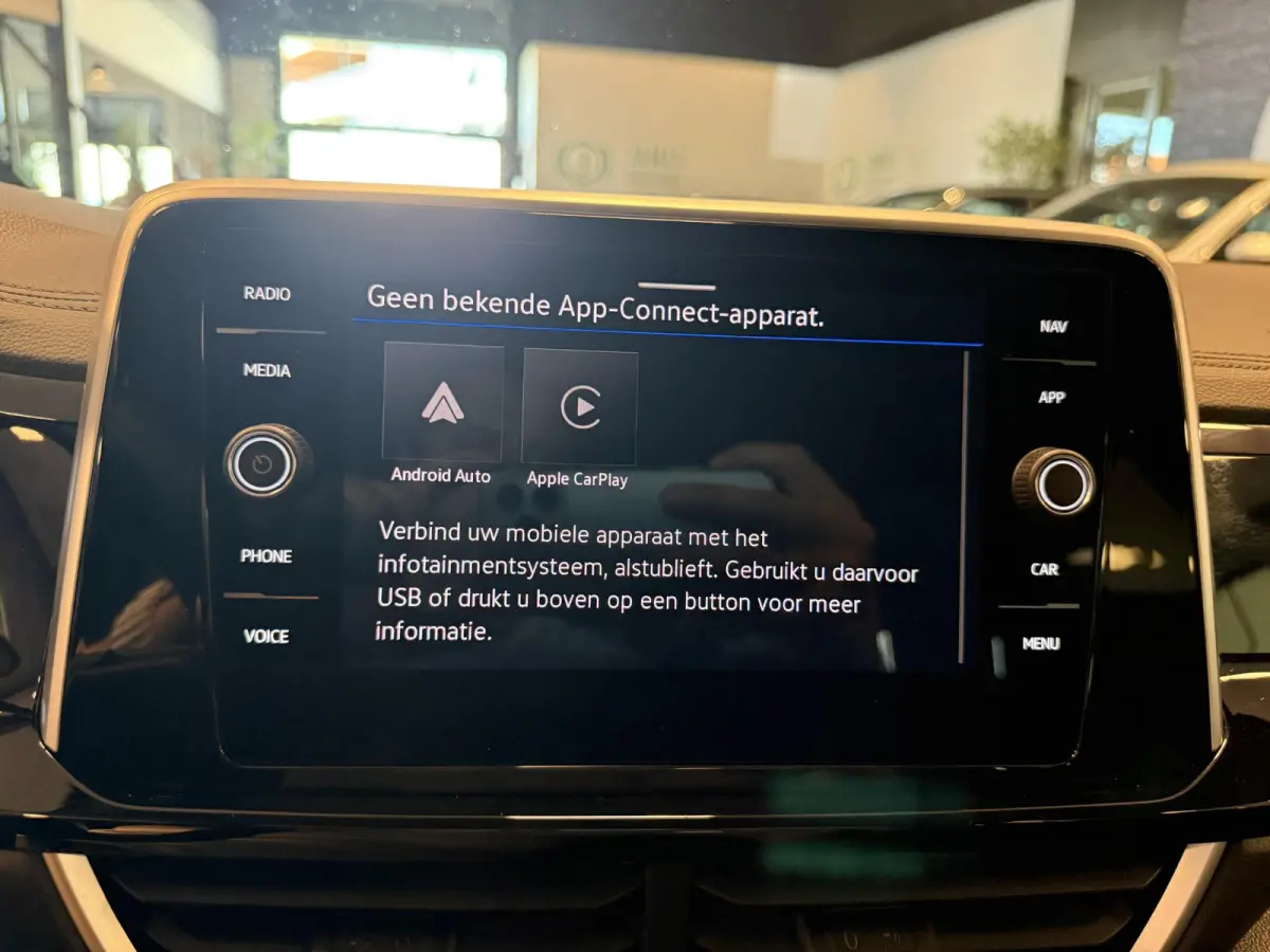 1.5 TSI R-Line DSG |Ergo bestuurderstoel|Stoelverwarming|NAVI&CARPLAY|TREKHAAK|IQ LED|CLIMA|