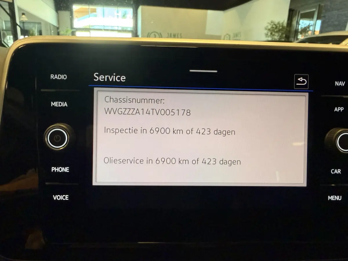 1.5 TSI R-Line DSG |Ergo bestuurderstoel|Stoelverwarming|NAVI&CARPLAY|TREKHAAK|IQ LED|CLIMA|