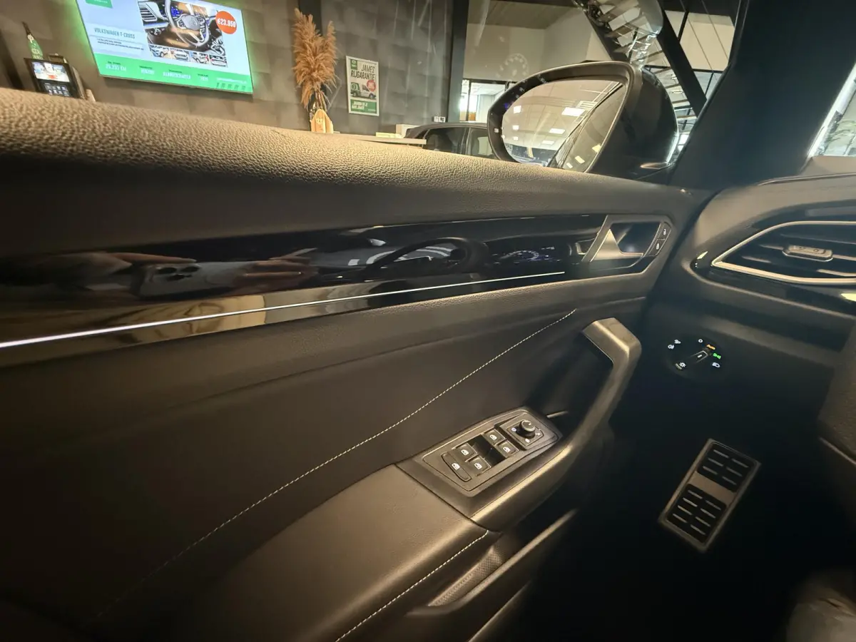 1.5 TSI R-Line DSG |Ergo bestuurderstoel|Stoelverwarming|NAVI&CARPLAY|TREKHAAK|IQ LED|CLIMA|