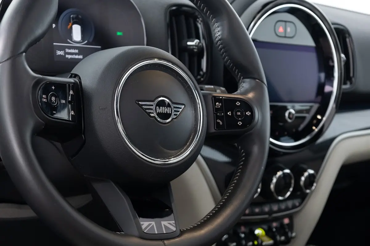 1.5 Cooper ALL4 Yours | LEDER | PANORAMADAK | harman/kardon | Head-Up