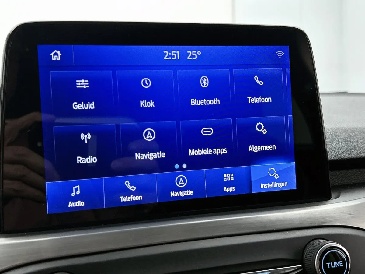 1.0 EcoBoost Hybrid Titanium X Business | ACHTERUITRIJCAMERA | NAVIGATIE | BLUETOOTH | CRUISE CONTROL | BANG & OLUFSEN | PARK ASSIST | DAB RADIO |