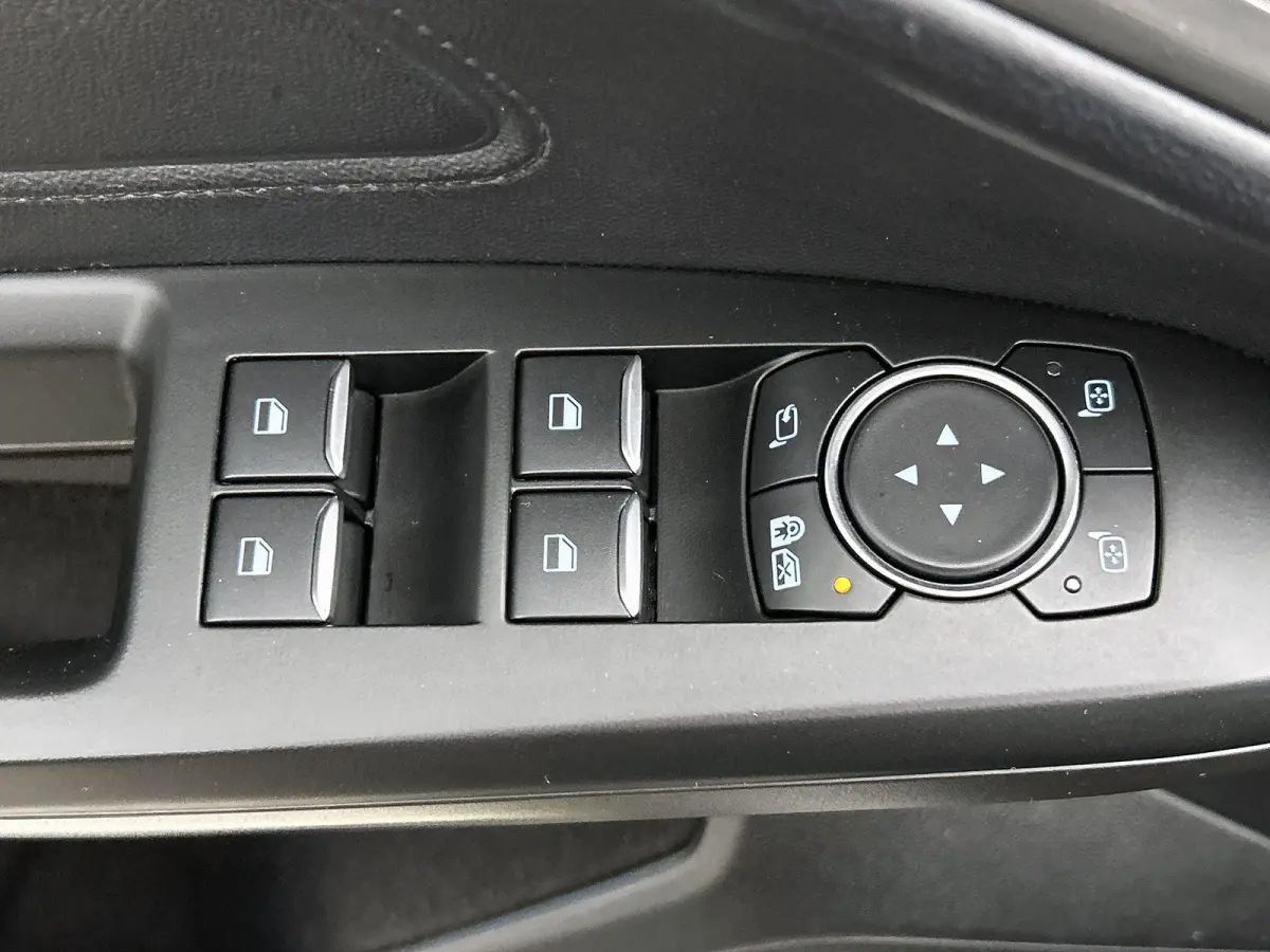 1.0 EcoBoost Hybrid Titanium X Business | ACHTERUITRIJCAMERA | NAVIGATIE | BLUETOOTH | CRUISE CONTROL | BANG & OLUFSEN | PARK ASSIST | DAB RADIO |