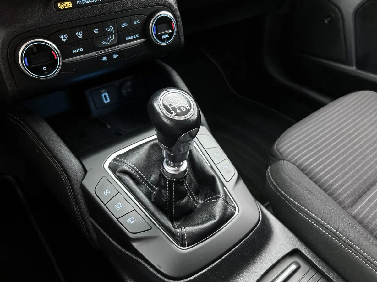 1.0 EcoBoost Hybrid Titanium X Business | ACHTERUITRIJCAMERA | NAVIGATIE | BLUETOOTH | CRUISE CONTROL | BANG & OLUFSEN | PARK ASSIST | DAB RADIO |