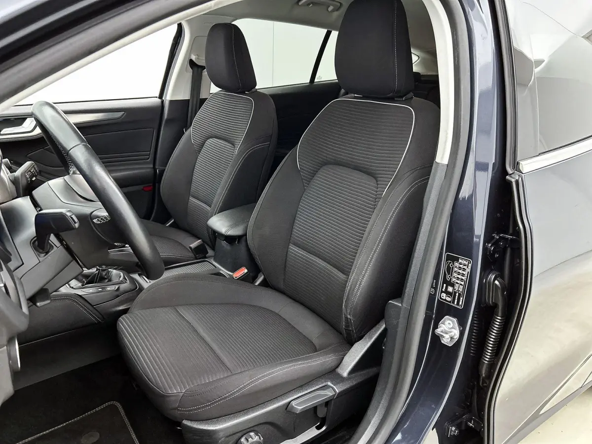 1.0 EcoBoost Hybrid Titanium X Business | ACHTERUITRIJCAMERA | NAVIGATIE | BLUETOOTH | CRUISE CONTROL | BANG & OLUFSEN | PARK ASSIST | DAB RADIO |
