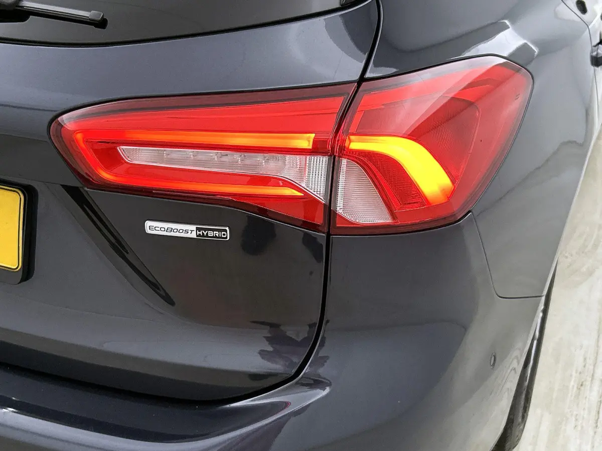 1.0 EcoBoost Hybrid Titanium X Business | ACHTERUITRIJCAMERA | NAVIGATIE | BLUETOOTH | CRUISE CONTROL | BANG & OLUFSEN | PARK ASSIST | DAB RADIO |