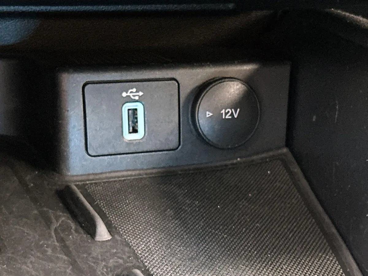 1.0 EcoBoost Hybrid Titanium X Business | ACHTERUITRIJCAMERA | NAVIGATIE | BLUETOOTH | CRUISE CONTROL | BANG & OLUFSEN | PARK ASSIST | DAB RADIO |
