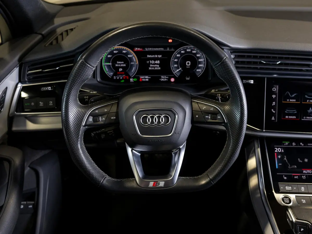 60 TFSI e quattro 2x S-Line Competition SoH 90,7% / 456pk / Rondomzicht camera / Elektrische stoelverstelling met geheugen /
