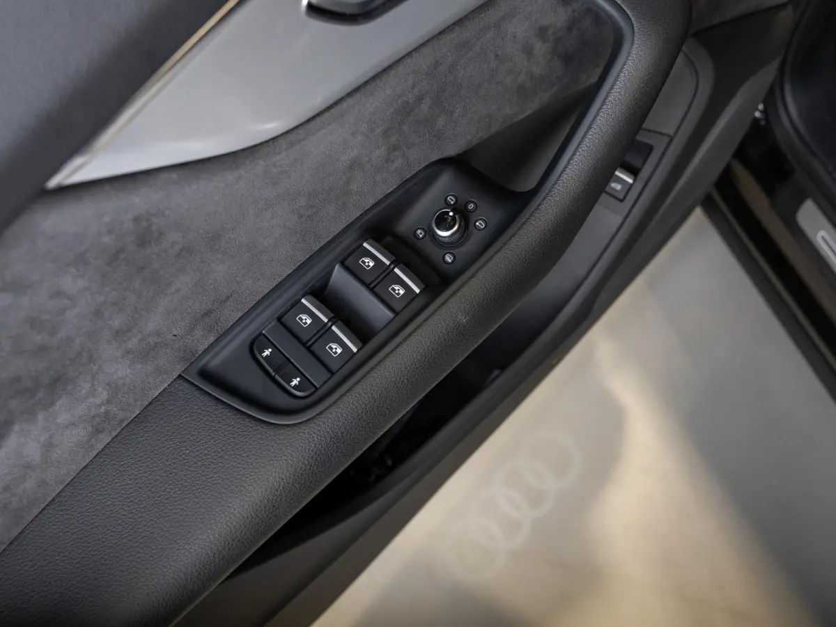 60 TFSI e quattro 2x S-Line Competition SoH 90,7% / 456pk / Rondomzicht camera / Elektrische stoelverstelling met geheugen /