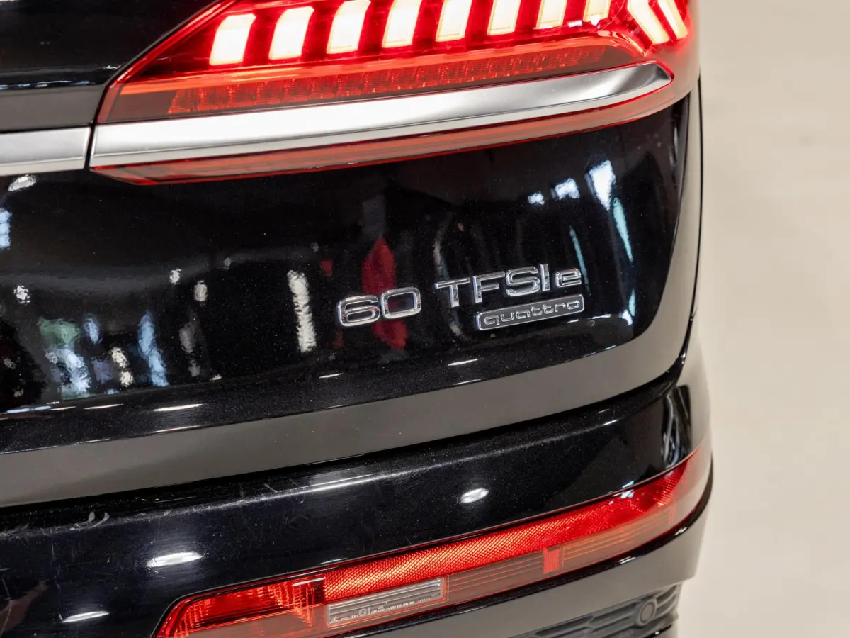 60 TFSI e quattro 2x S-Line Competition SoH 90,7% / 456pk / Rondomzicht camera / Elektrische stoelverstelling met geheugen /
