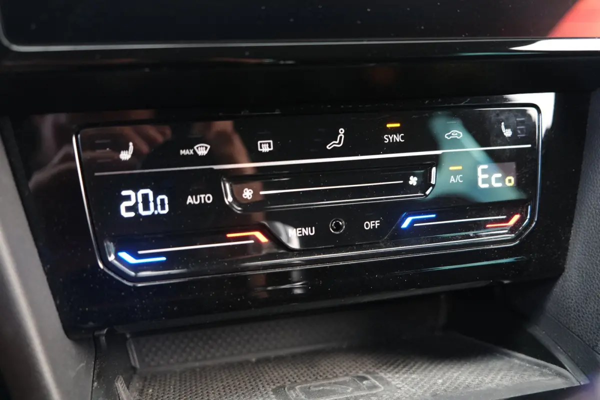1.4 TSI PHEV GTE 218 PK Pano Trek Virtual Navi 360Cam Acc