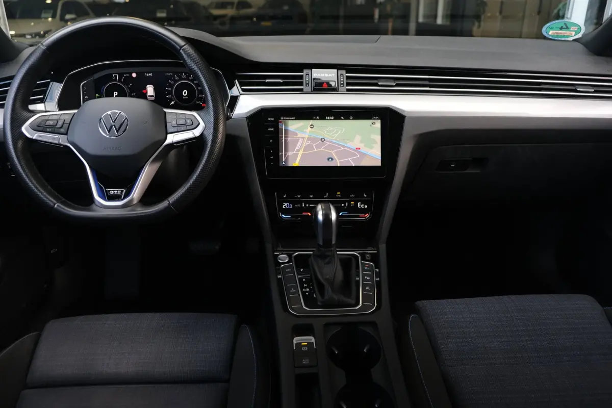 1.4 TSI PHEV GTE 218 PK Pano Trek Virtual Navi 360Cam Acc
