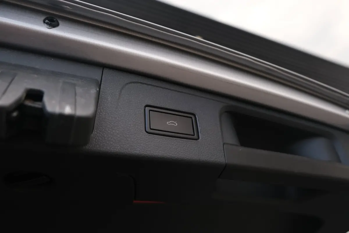 1.4 TSI PHEV GTE 218 PK Pano Trek Virtual Navi 360Cam Acc