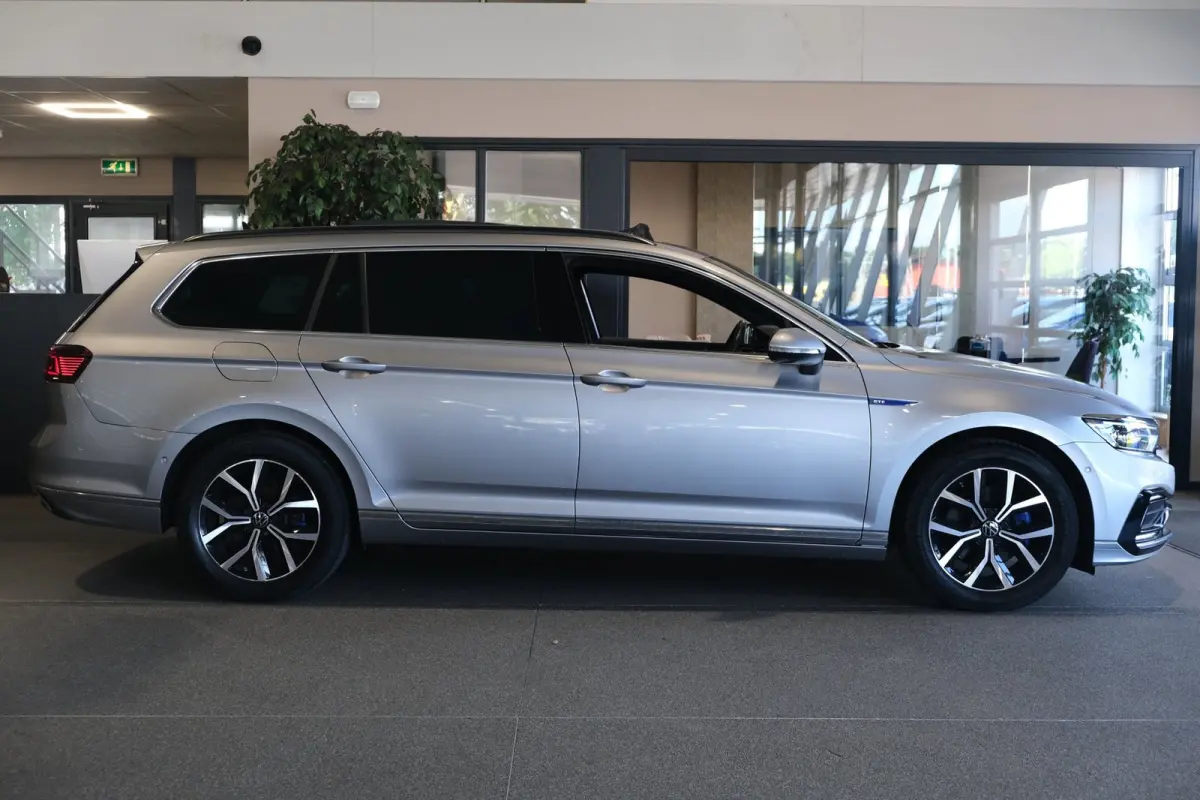 1.4 TSI PHEV GTE 218 PK Pano Trek Virtual Navi 360Cam Acc