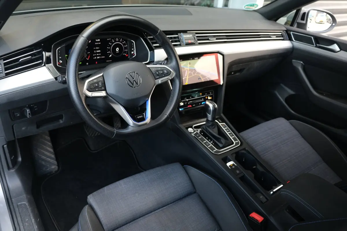 1.4 TSI PHEV GTE 218 PK Pano Trek Virtual Navi 360Cam Acc