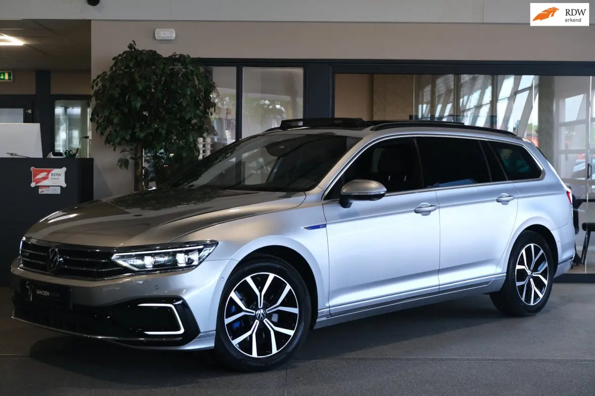 1.4 TSI PHEV GTE 218 PK Pano Trek Virtual Navi 360Cam Acc