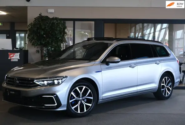 1.4 TSI PHEV GTE 218 PK Pano Trek Virtual Navi 360Cam Acc