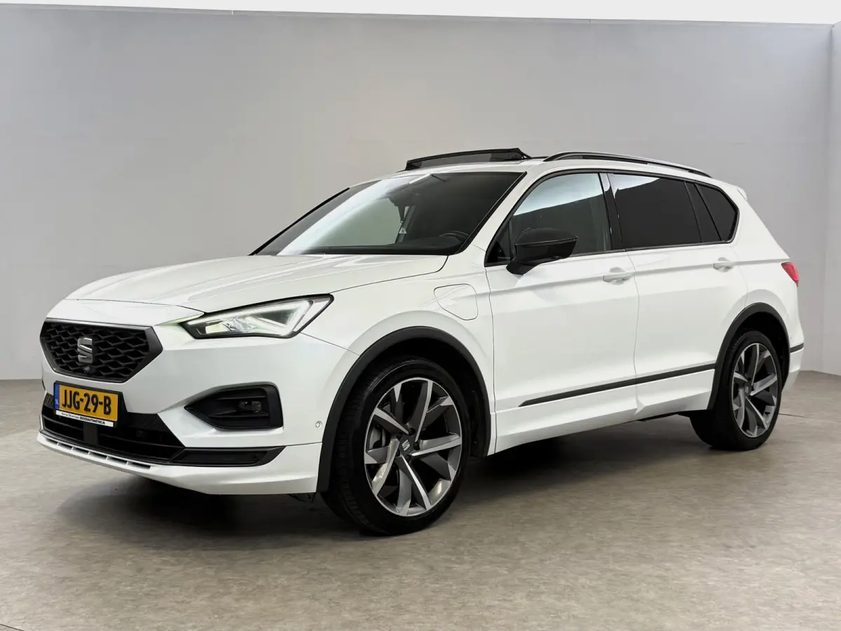 1.4 TSI e-Hybrid PHEV FR Business Intense | Pano | Memory | Virtual | 360° | Cruise | Carplay | Keyless