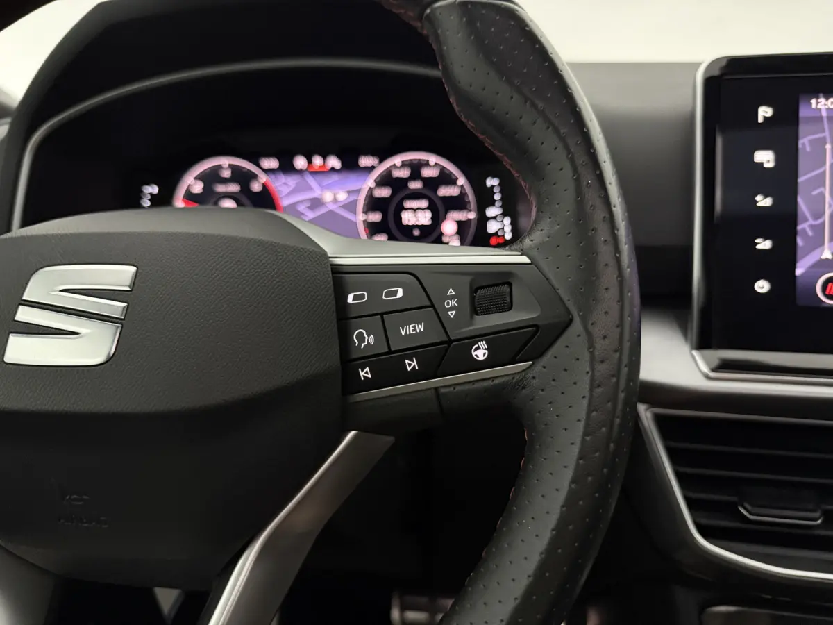 1.4 TSI e-Hybrid PHEV FR Business Intense | Pano | Memory | Virtual | 360° | Cruise | Carplay | Keyless
