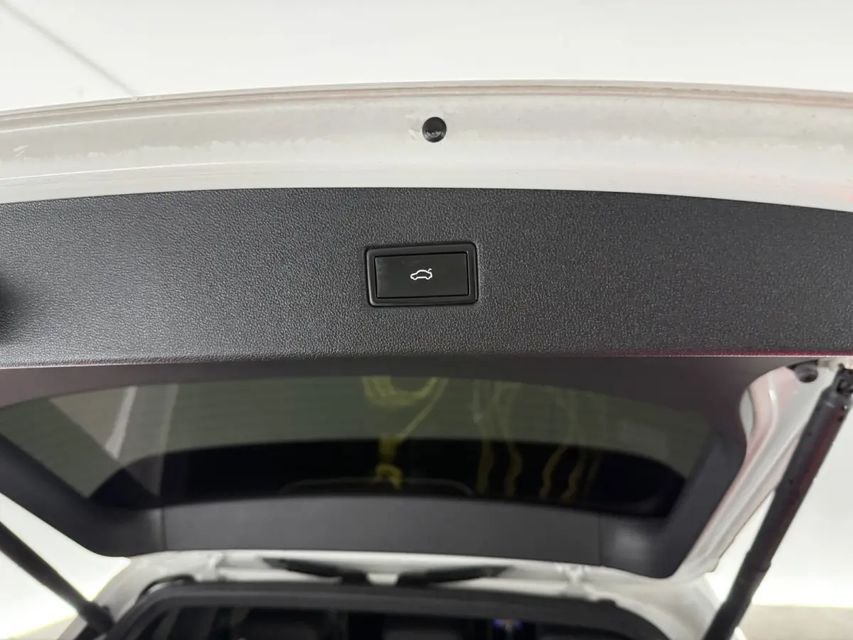 1.4 TSI e-Hybrid PHEV FR Business Intense | Pano | Memory | Virtual | 360° | Cruise | Carplay | Keyless