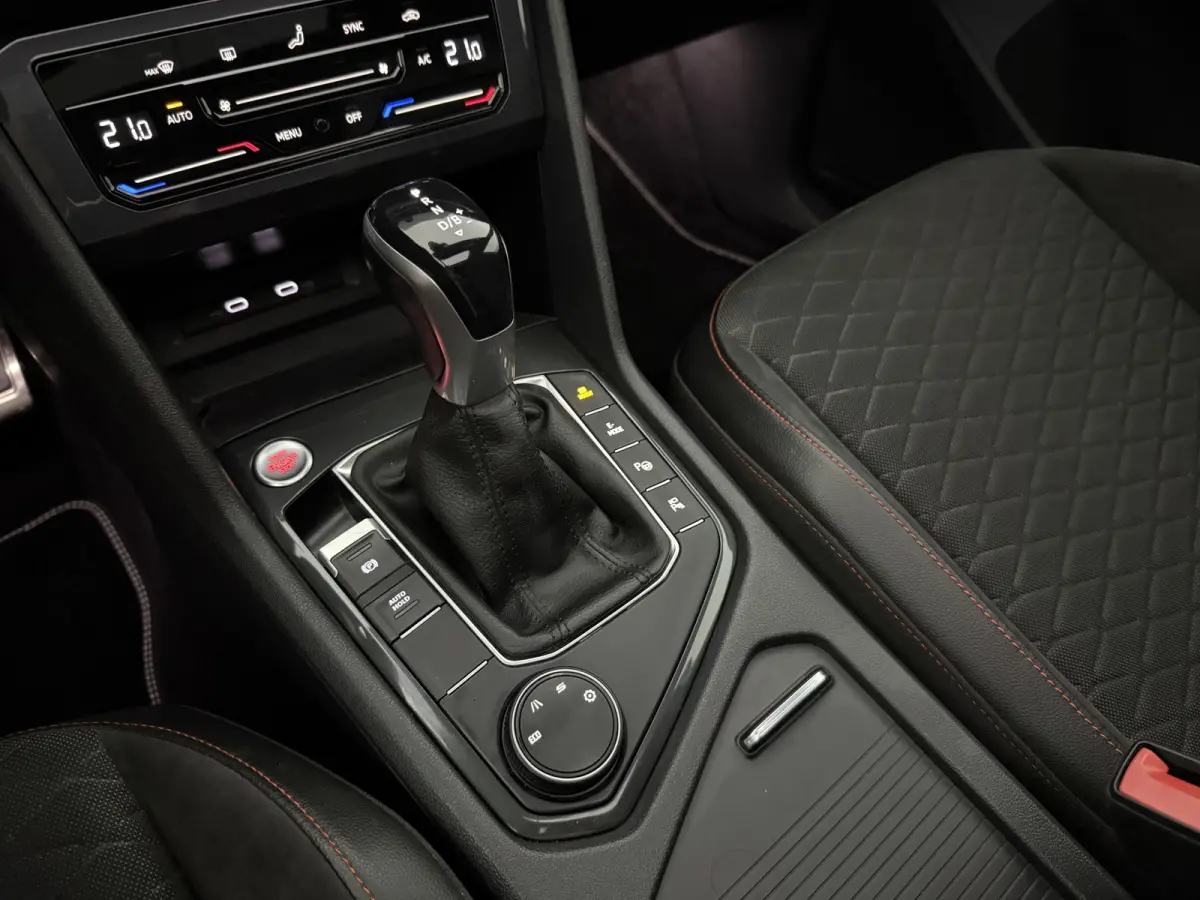 1.4 TSI e-Hybrid PHEV FR Business Intense | Pano | Memory | Virtual | 360° | Cruise | Carplay | Keyless