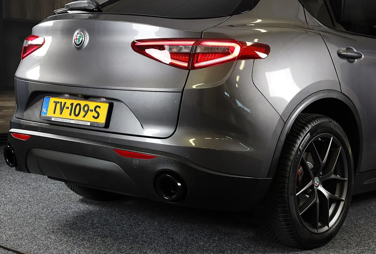 2.0 T AWD Veloce / Cognac Leder / Acc / Lane Assist / Memory / Elek Stoelen / Navi / Camera / 20 Inch