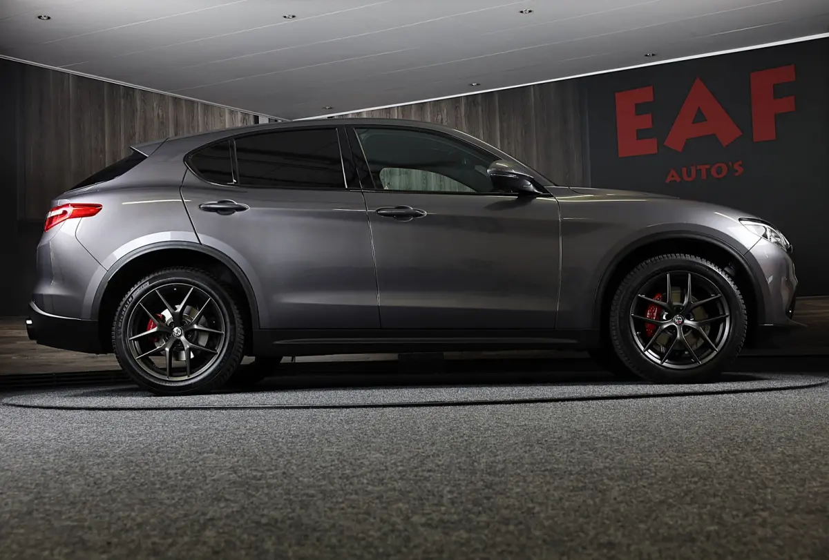 2.0 T AWD Veloce / Cognac Leder / Acc / Lane Assist / Memory / Elek Stoelen / Navi / Camera / 20 Inch