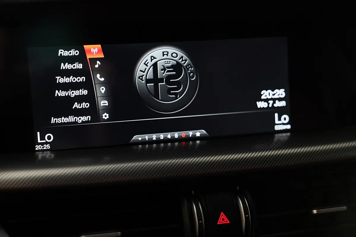 2.0 T AWD Veloce / Cognac Leder / Acc / Lane Assist / Memory / Elek Stoelen / Navi / Camera / 20 Inch