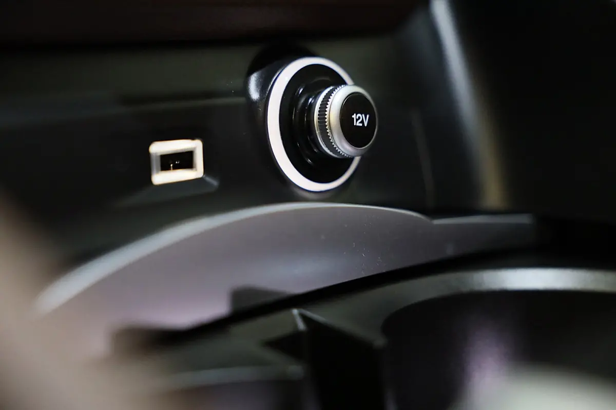 2.0 T AWD Veloce / Cognac Leder / Acc / Lane Assist / Memory / Elek Stoelen / Navi / Camera / 20 Inch