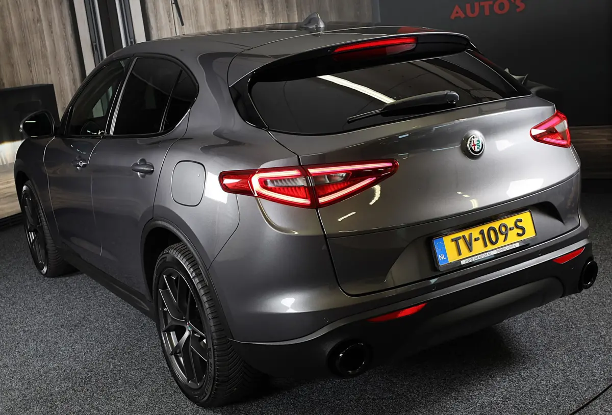 2.0 T AWD Veloce / Cognac Leder / Acc / Lane Assist / Memory / Elek Stoelen / Navi / Camera / 20 Inch